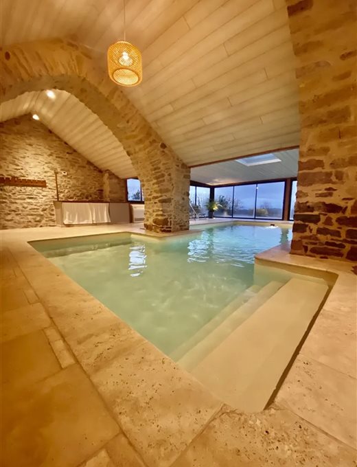 chambres d'hôtes en aveyron et gite, table d'hôtes piscine intérieure chauffée, sauna, spa Millau occitanie