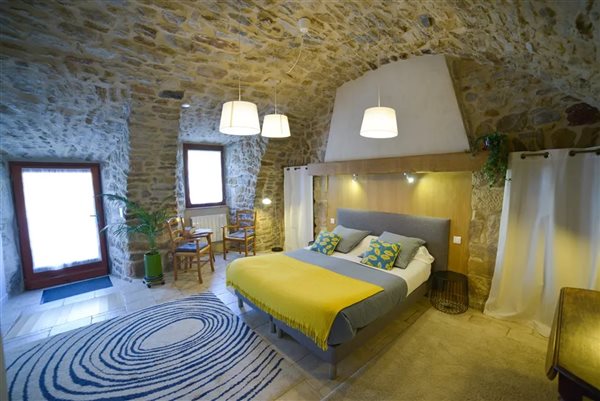 Les Caselles: luxury family bed and breakfast near Millau Aveyron