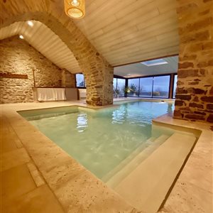Les Caselles : Gite, chambres d'hôtes de charme, piscine, spa Millau Aveyron
