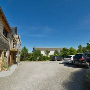 Les Caselles : Gite, charming guest rooms, swimming pool, spa Millau South of France